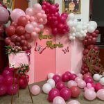 Arcada decorativa tematica fluturasi din baloane multicolor