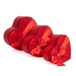 Set 3 cutii forma inima cu textura catifelata , rosu